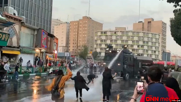 Azərbaycanlılar niyə İrandakı aksiyalarda fəal deyil?