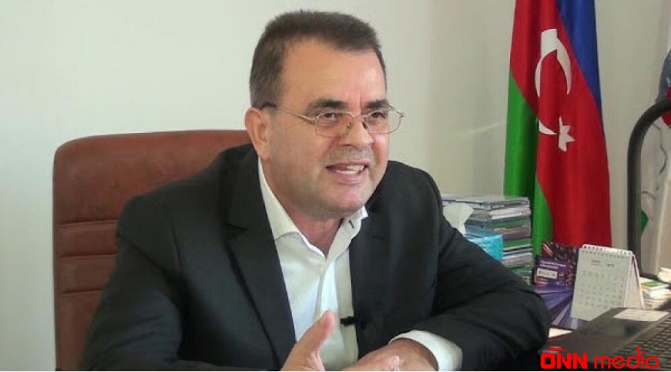 Yunus Oğuz "Xan" nəşriyyatı ilə müqavilə bağladı
